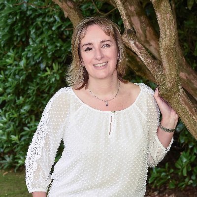Educational Leader. Head of School. PrimaryCare #NHSE_WT&E #SouthEast @FNightingaleF Scholar 2022 QN 🏳️⚧️ ally