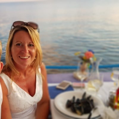 vickyash01's profile picture. 