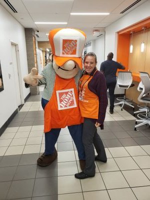 wtigers83's profile picture. asm for home depot. married 17 years. 2 kids. 2 dogs. 9 turkeys