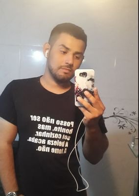 Vivamos con buenas intenciones 👑
Aquariano♒
Paraguay🇳🇱
