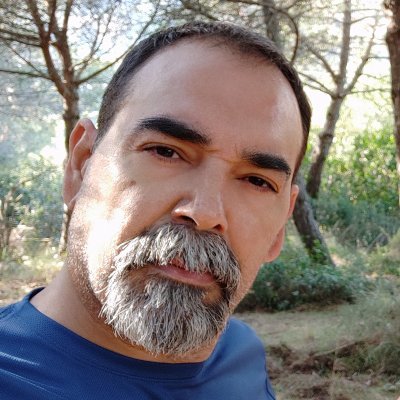 oscarlorcasl's profile picture. Ara a @promodespi
M'agrada aprendre de qualsevol que sàpiga enraonar.