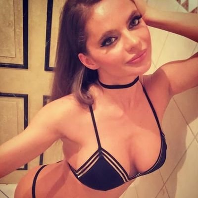 Salut je me prénomme Johanna, je suis dispos pour des services d'escorte aussi l'accompagnatrice donc voici mon WhatsApp si intéressé +33756968889