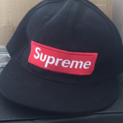 fourwincat's profile picture. 