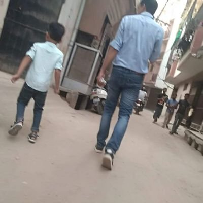 Parshuramray's profile picture. बायो में क्या रखा है मिलो तो बताऊँ।