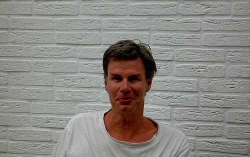 allesiseen's profile picture. waarheidsvinder en auteur (relatie wetenschap en spiritualiteit), er is geen individuele ziel, geen vrije wil: er is alleen eenheid en jij bent DAT.