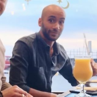 Megooo26582605's profile picture. 