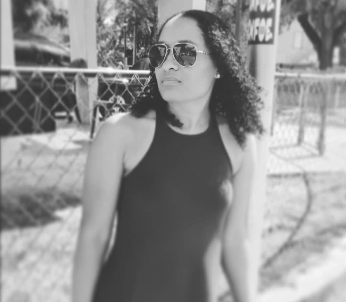 epeezy06's profile picture. Midway Alum 🎓| Former Hooper 🏀 | FINAO