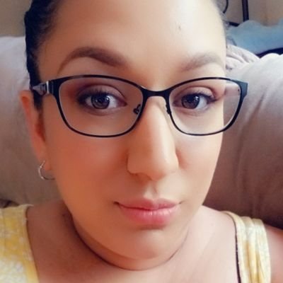 LizEEngland's profile picture. I love my kids, my husband and my dogs.  
Other people are ok.