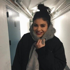 valechuga_'s profile picture. help change the world