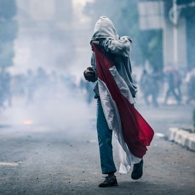 Kadang kita butuh sepi untuk menenangkan hati. Bukan karena takut jatuh cinta lagi. Hanya saja hati ini lelah untuk mencintai lalu di sakiti (lagi) #21
