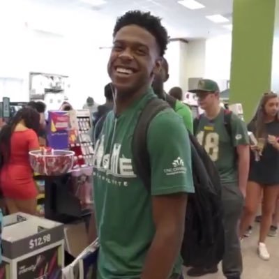 lariejones's profile picture. Married and mother of one