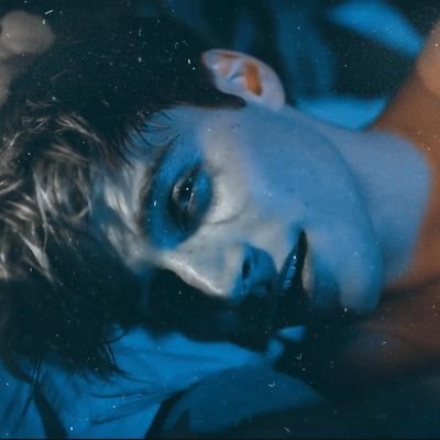 Sɪʟᴇɴᴄᴇ ɪs ʙᴇᴛᴛᴇʀ ᴛʜᴀɴ ʙᴜʟʟsʜɪᴛ. ⌈Nᴇᴡ sᴛᴜᴅᴇɴᴛ ᴏɴ ᴛʜᴇ Aᴍᴇʀɪᴄᴀɴ ғᴏᴏᴛʙᴀʟʟ ᴛᴇᴀᴍ.⌋ Yᴏᴜɴɢsᴇʟғ ᴏғ @OfObsession_. {#Poppy} ¦ #fake ¦