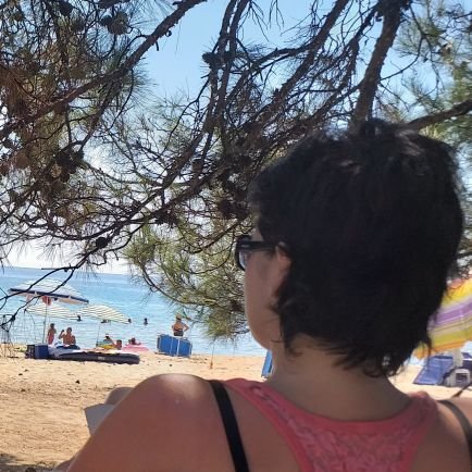 AnelejRU's profile picture. Mućni glavom al ne budi mućak