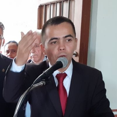 Tachirense de corazón, abogado (UCV), Militante (Psuv) bolivariano y antiimperialista. #Diputado Consejo Legislativo del Estado Táchira. #Pdte de @Transtachira