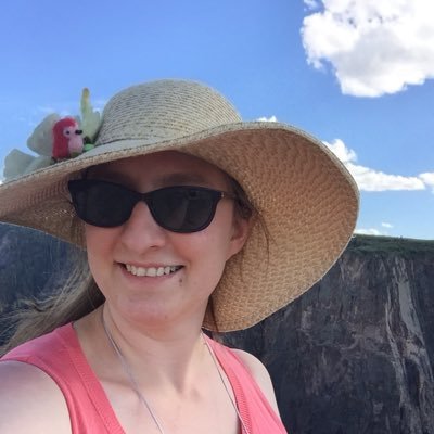 JuliaShah14's profile picture. 