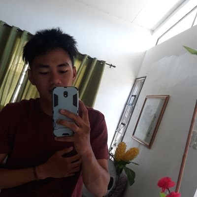 eric_manglicmot's profile picture. Elizabeth 🌷🌻