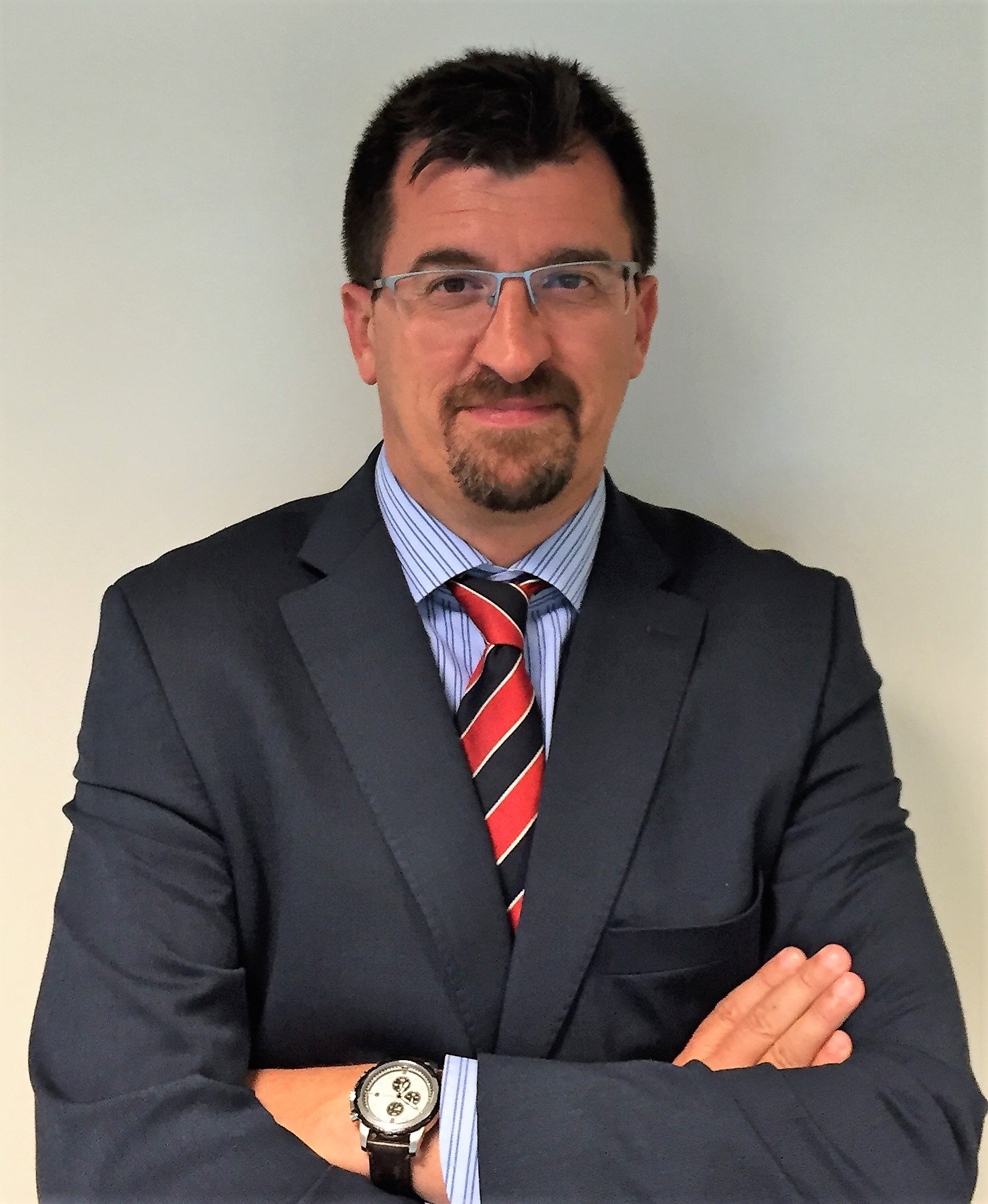 + 30 años en el las finanzas internacionales, desde el VC, la banca privada, comercial, digital o pública, mitigando riesgos e impulsando innovación y ética.