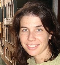 alissapeck's profile picture. wears the hats of mom, bread winner, bread baker and broad thinker