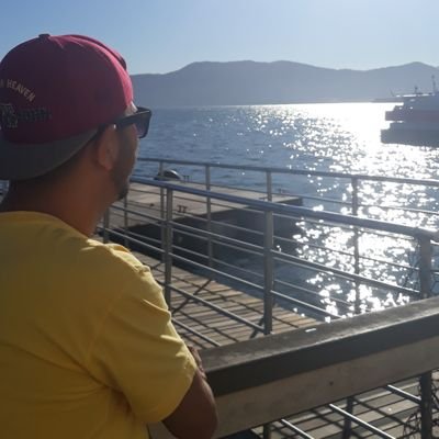 murillosfs's profile picture. por pura diversão.   só de 👀