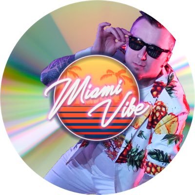 Looking for the most awesome 80s party experience for your #corporate event, #wedding or #party? Miami Vibe has got your back! #80s #Retro #miamivibe80sband