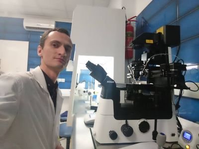 I am Embryologist, love cycling and cell phone technology