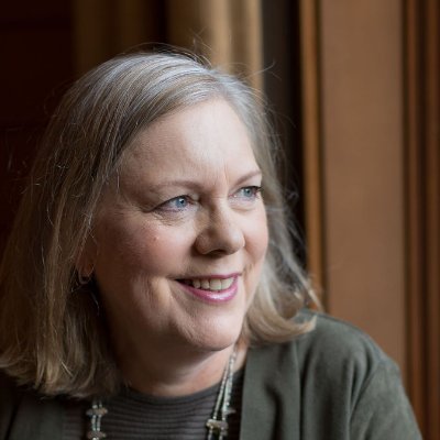 WandaLMcKenzie's profile picture. Executive, Leadership and Life Coach +++ Community Builder, People Connector, Organization Organizer, Auburn fan and Golden Retriever owner