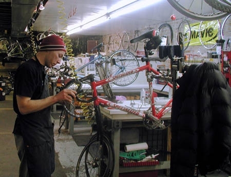 LouKuhn's profile picture. 