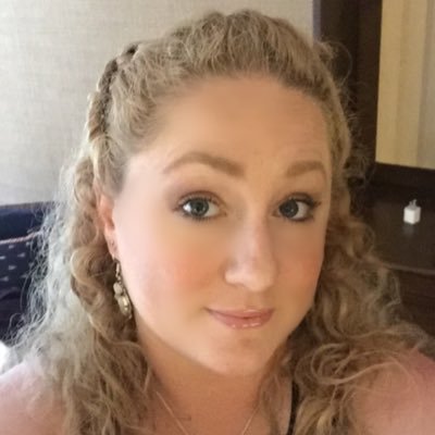 Melissa92212755's profile picture. (she/her) Infj looking for some friends, who likes yoga, gardening, and is trying to balance her chakras.