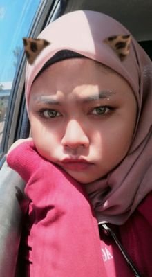 ahyong211's profile picture. Tak Secantik Gambar , minat menyanyi 🤪🙉❤️