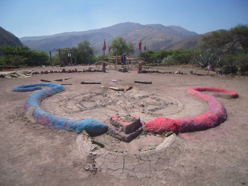 Tierra sagrada, Busqueda de visión,Ceremonia de medicina, Temascal, Limpias, la curación, medicina ancestral...
Taita Alejandro Valdivieso, @favioleonel,...