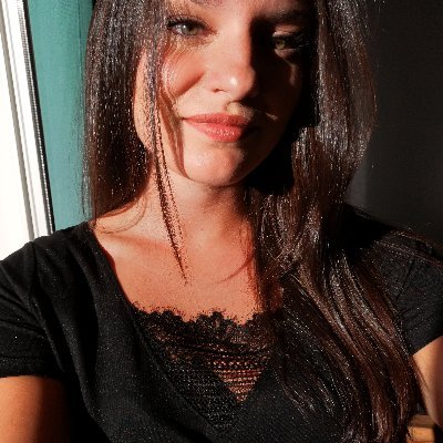 loljean1's profile picture. 