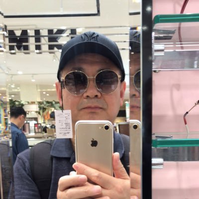 Tony75025980's profile picture. 