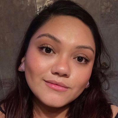 Publirrelacionista 💃🏻 En deconstrucción 💄 Me gustan fotografiar flores y plantas 🌱 @beauty_gurumx