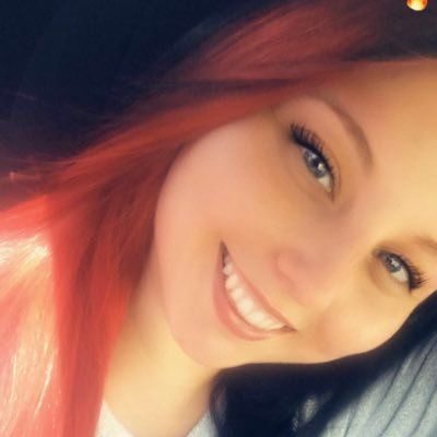 🖤The world is ugly, but you’re beautiful to me.🖤