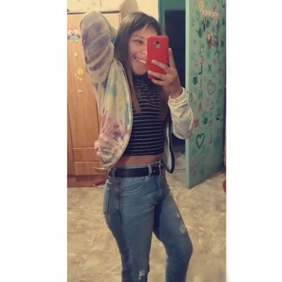 AguirreRocio9's profile picture. Vivir solo cuesta vida..🍀