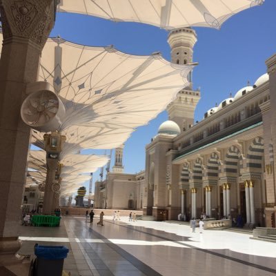 اللهم إني استودعك أموري كلها.. رزقي، توفيقي، ديني، وخاتمتي