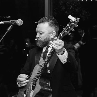 Acoustic covers from the past 40 years not taken too seriously. ben@justben.co.uk #LiveMusic #Musician