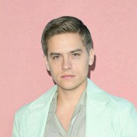 Dylan Sprouse Updates(@DylanSprUpdates) 's Twitter Profile Photo