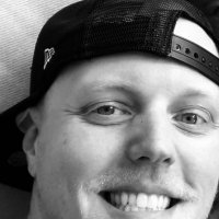 Winn Roberton (@winn8d) 's Twitter Profile