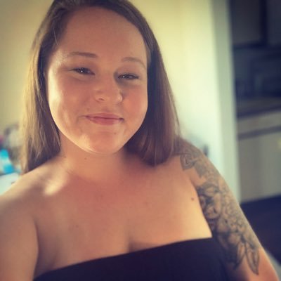 KelsieHesh's profile picture. happyBB