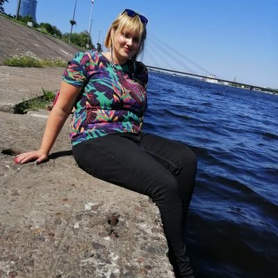 Ja Tu nenovērtē savu laiku, arī citi to nedarīs. Pārstāj dāvināt savu laiku un talantu apkārtējiem. Novērtē to, kas Tev ir. 😊