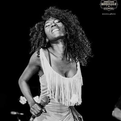Sassy Soul Singer of @kokojeantonics , stage whirlwind Former front woman of The Excitements. Radio show host of The @MojoTrainShow on @coolturafm