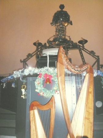 時折Irish Harp弾いてます♪ 美味しいもん食べてる時が幸せ。 あと心に叶う音が奏でられた時も幸せ。 気が向いた時しかつぶやきません。そのため食べものネタ多し。
Harper's Cafe、お茶好きなハープデュオしてます。