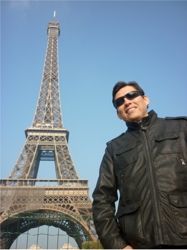 rcondezo's profile picture. 