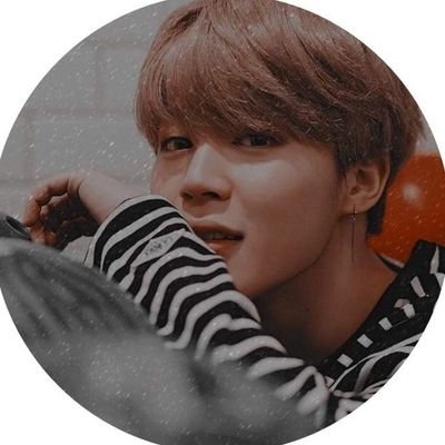 #JIMIN: ⓢⓜⓐⓛⓛ ⓞⓡ ⓣⓐⓛⓛ ⓨⓞⓤⓡ ⓛⓞⓥⓔⓛⓨ.