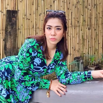 hugginghorizons's profile picture. https://t.co/4fU93Vn0Jd (Psalms 46:10)