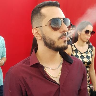 OmarTapxure's profile picture. Não sobreviva, viva!