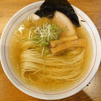 創業25年。
ラーメン店としてリニューアル致しました。
皆様のご来店をお待ちしております。
COVID-19が落着く迄、当面の間20時閉店となります。
営業11時～14時、17時30分～20時(第３火曜、水曜定休)材料なくなり次第終了。
路地裏のため、行き方等はお気軽にお問い合わせください！
※無言フォロー失礼致します