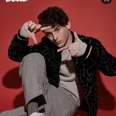 _UrisStanley_'s profile picture. “𝙽𝚘, 𝚁𝚒𝚌𝚑𝚒𝚎! 𝚂𝚑𝚎'𝚜 𝚗𝚘𝚝 𝚑𝚘𝚝! 𝙷𝚎𝚛 𝚏𝚊𝚌𝚎 𝚒𝚜 𝚊𝚕𝚕 𝚖𝚎𝚜𝚜𝚎𝚍 𝚞𝚙!”