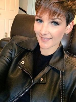 Angelin25608319's profile picture. 